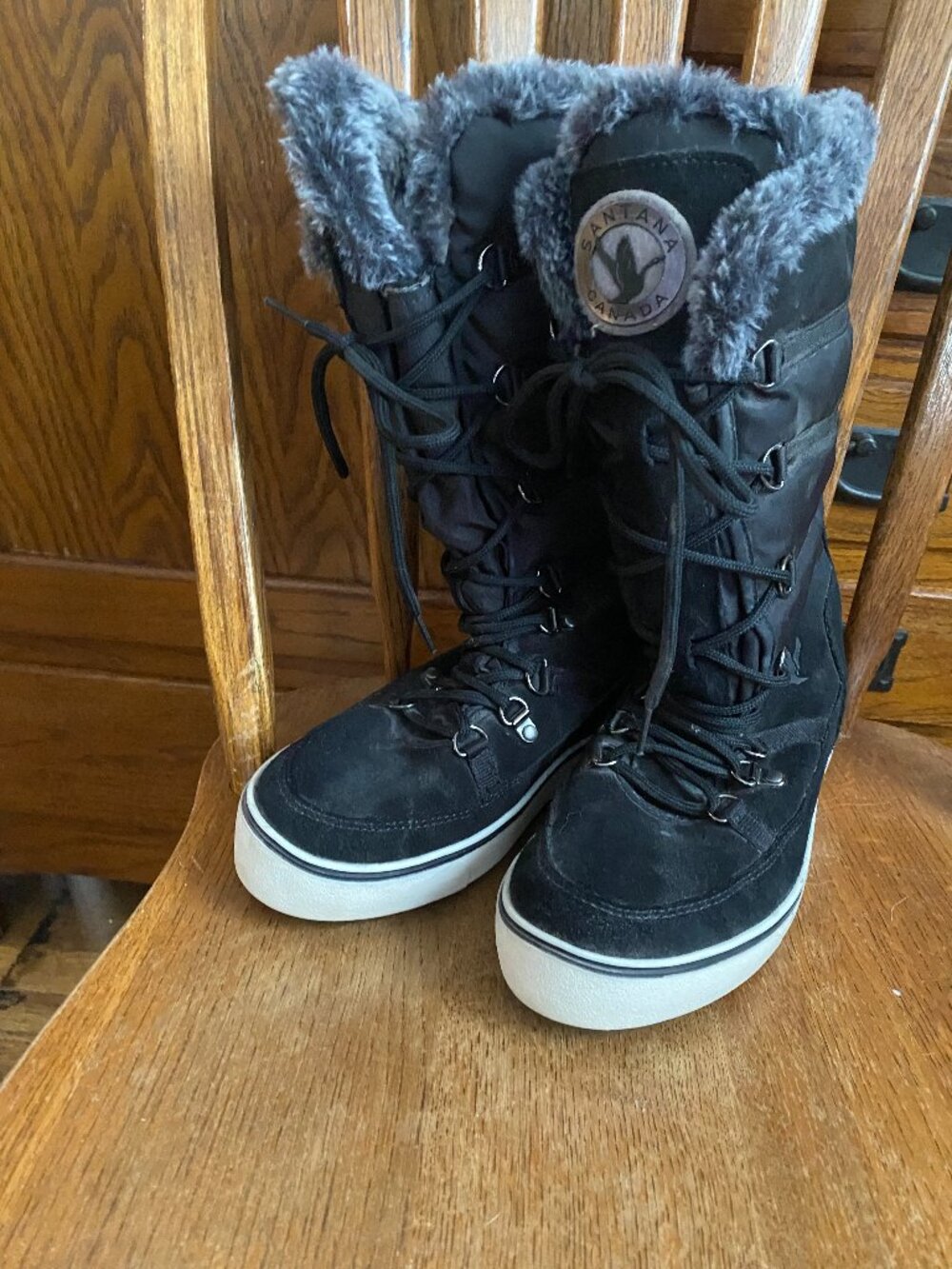 Santana Canada MacKenzie Boots Size 8